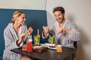 In the sauna restaurant on the 4th floor healthy food served. | © Paracelsus Bad & Kurhaus / Ch.Wöckinger